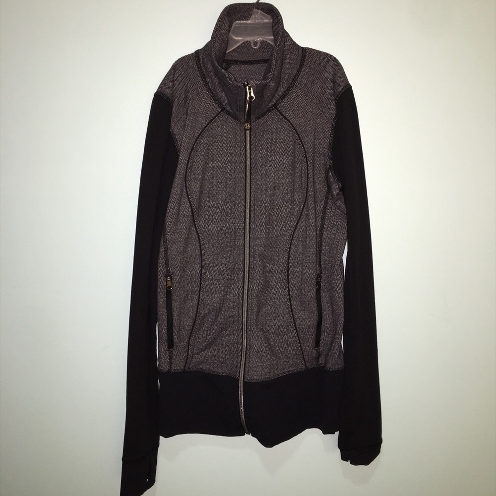 lululemon jacket✨